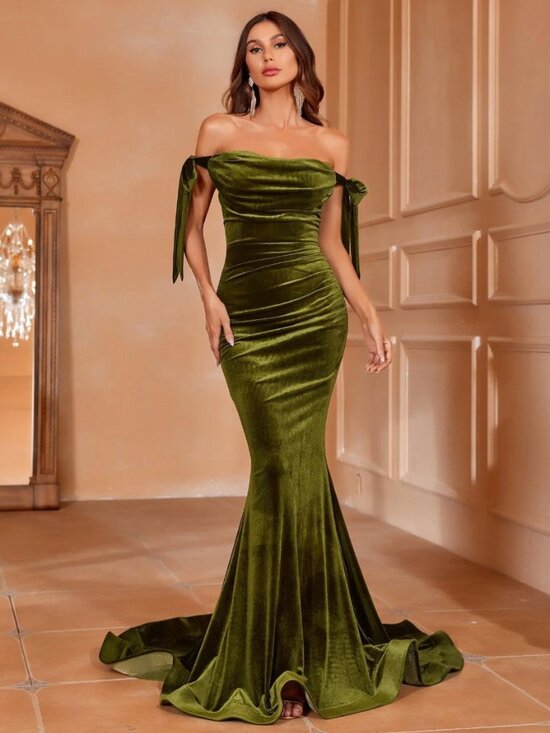 Elonna Dresses & Skirts - As Seen on Taylor Love is Blind, Elegant Velvet OffShoulder Mermaid Evening Gown